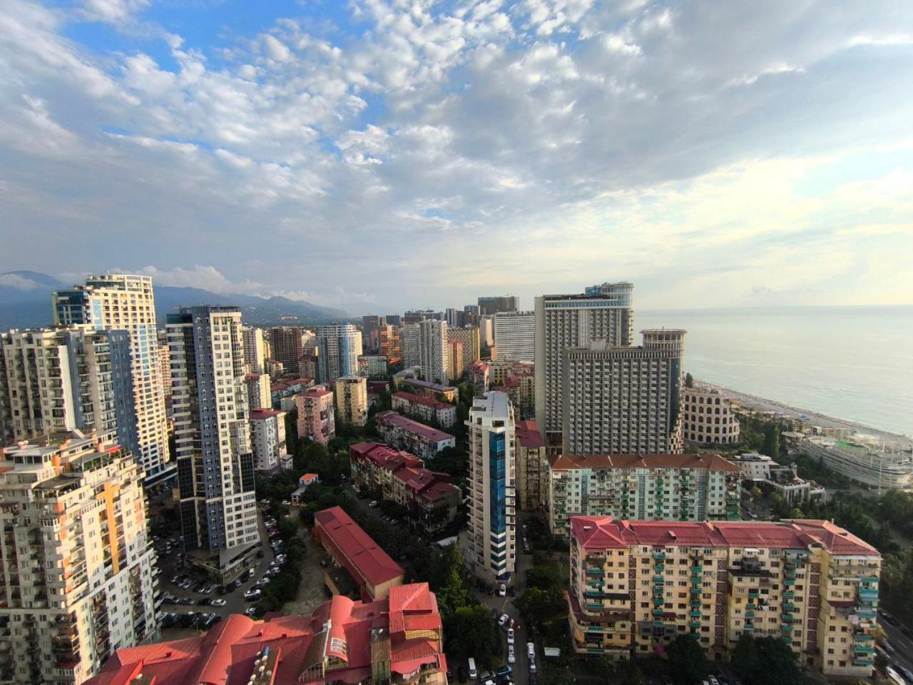 Orbi-City Batumi Apartments Sea View Extérieur photo